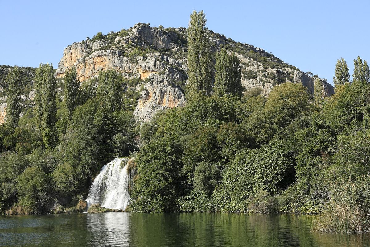 Der Wasserfall Roški slap am Fluss Krka mit seinen Kaskaden